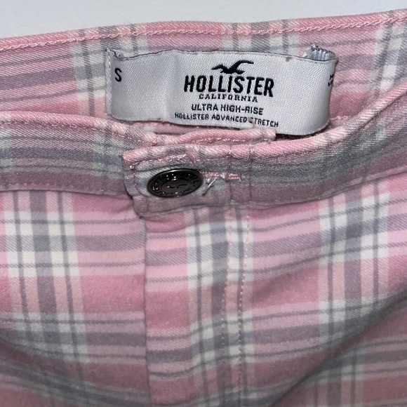 Hollister Ultra High-Rise Advanced Stretch Small Pink Plaid Pants - Picture 3 of 3
